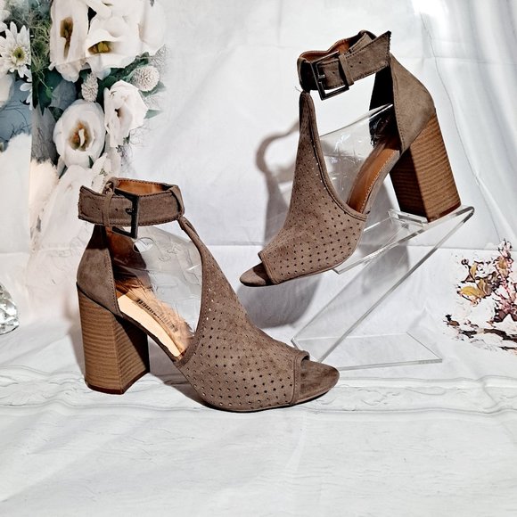 UNIVERSAL THREAD MICROSUEDE BOOTIE OPEN TOE 10 - Picture 9 of 9